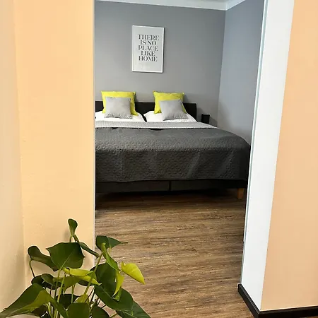 Harmony Living - Stadion Liebenau Apartment
